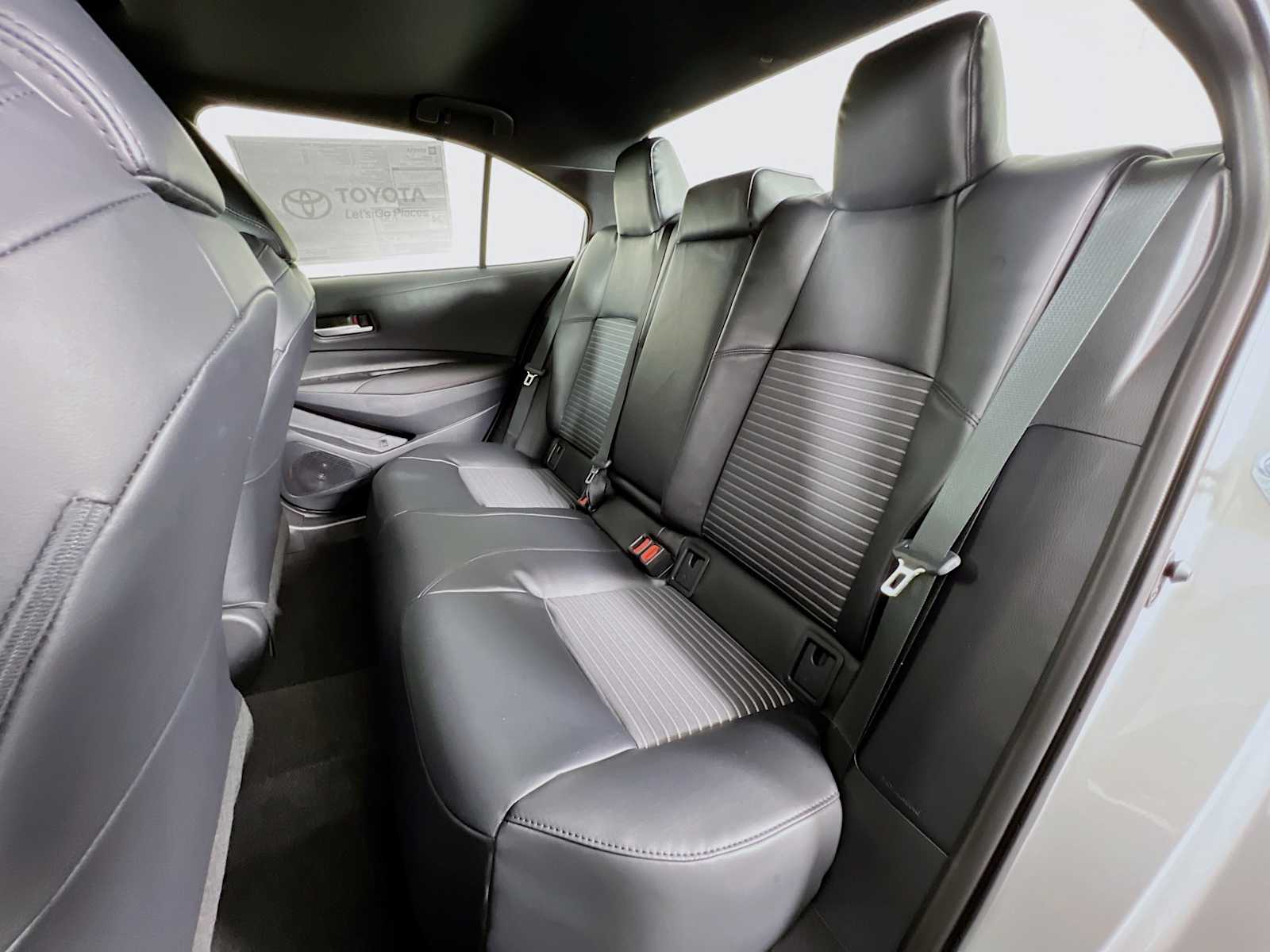 2026 Toyota Corolla XSE - Photo 13