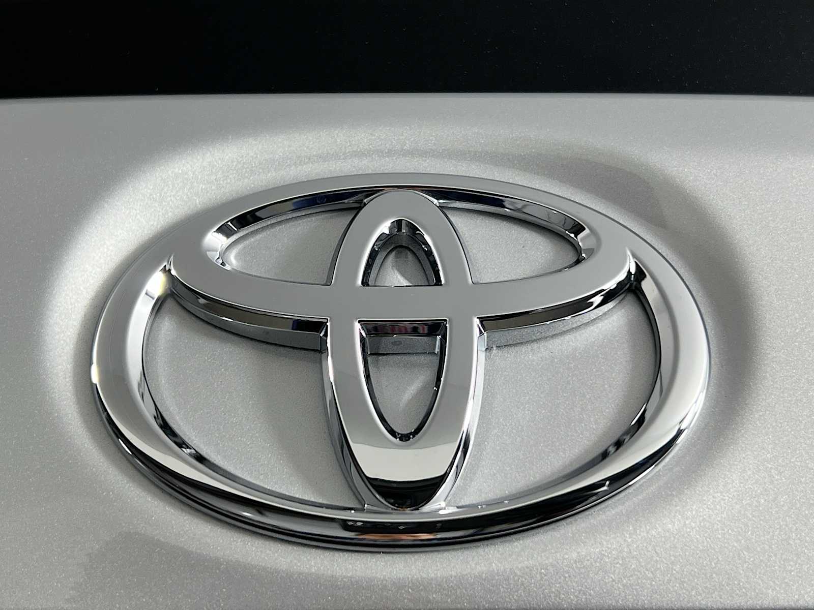 2026 Toyota Corolla XSE - Photo 17