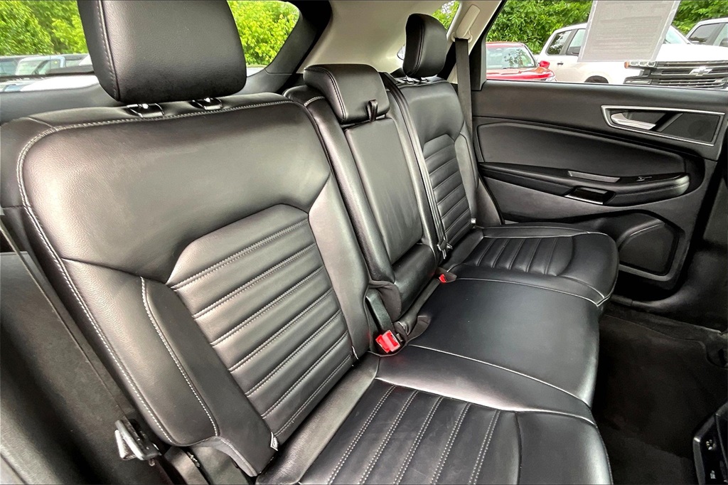 2022 Ford Edge SEL - Photo 15