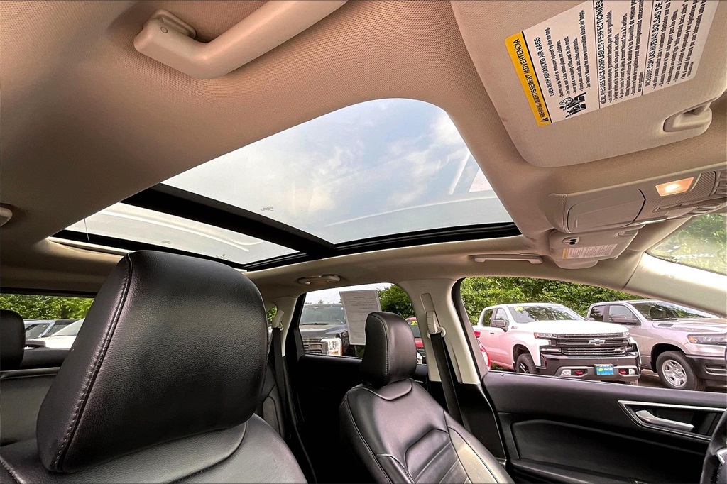 2022 Ford Edge SEL - Photo 21