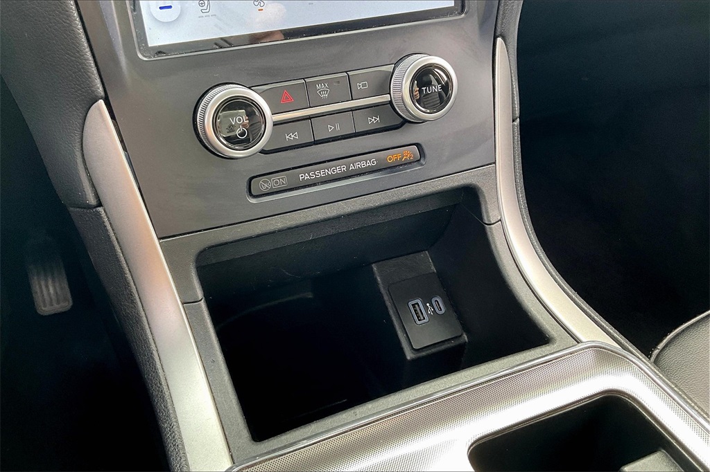 2022 Ford Edge SEL - Photo 25