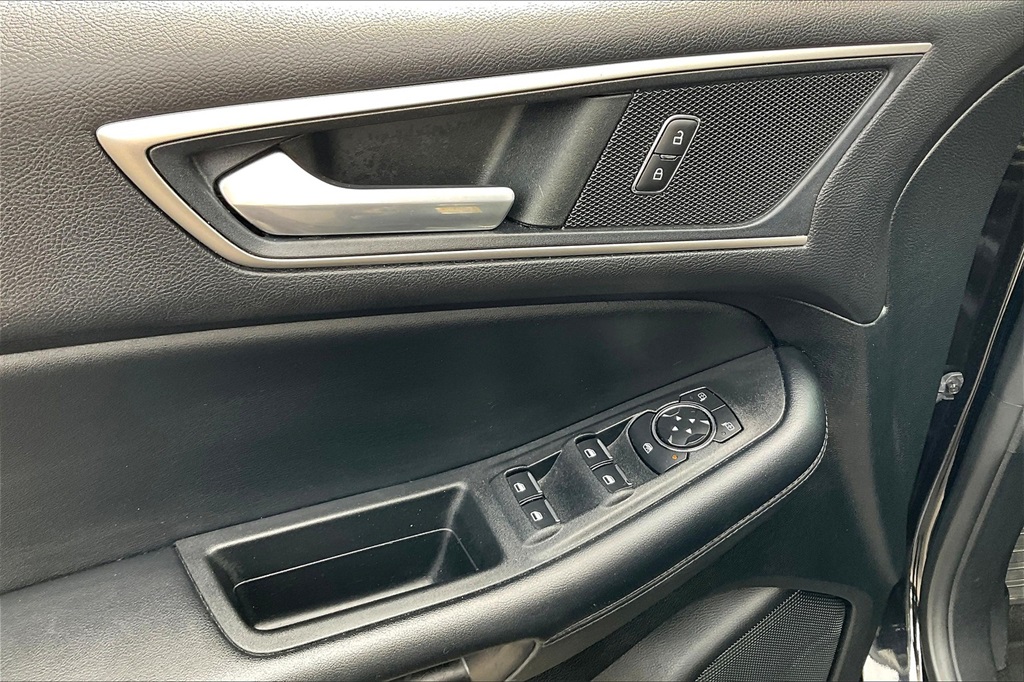 2022 Ford Edge SEL - Photo 37