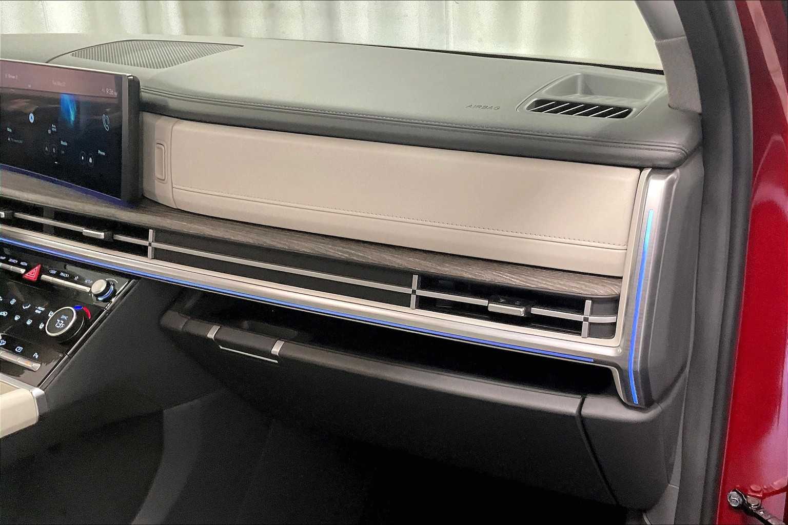 2024 Hyundai Santa Fe Limited - Photo 13