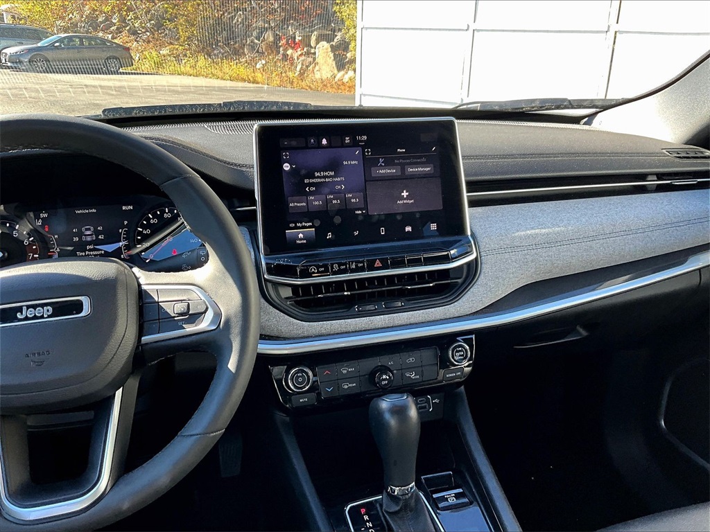 2024 Jeep Compass Latitude - Photo 18