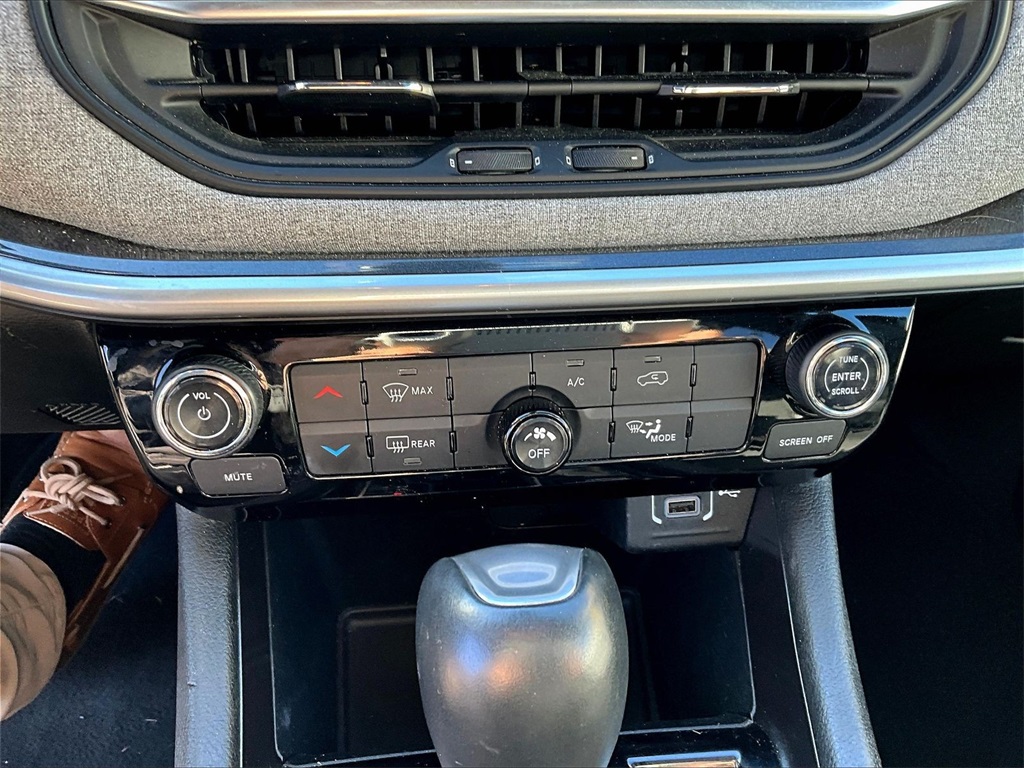 2024 Jeep Compass Latitude - Photo 25
