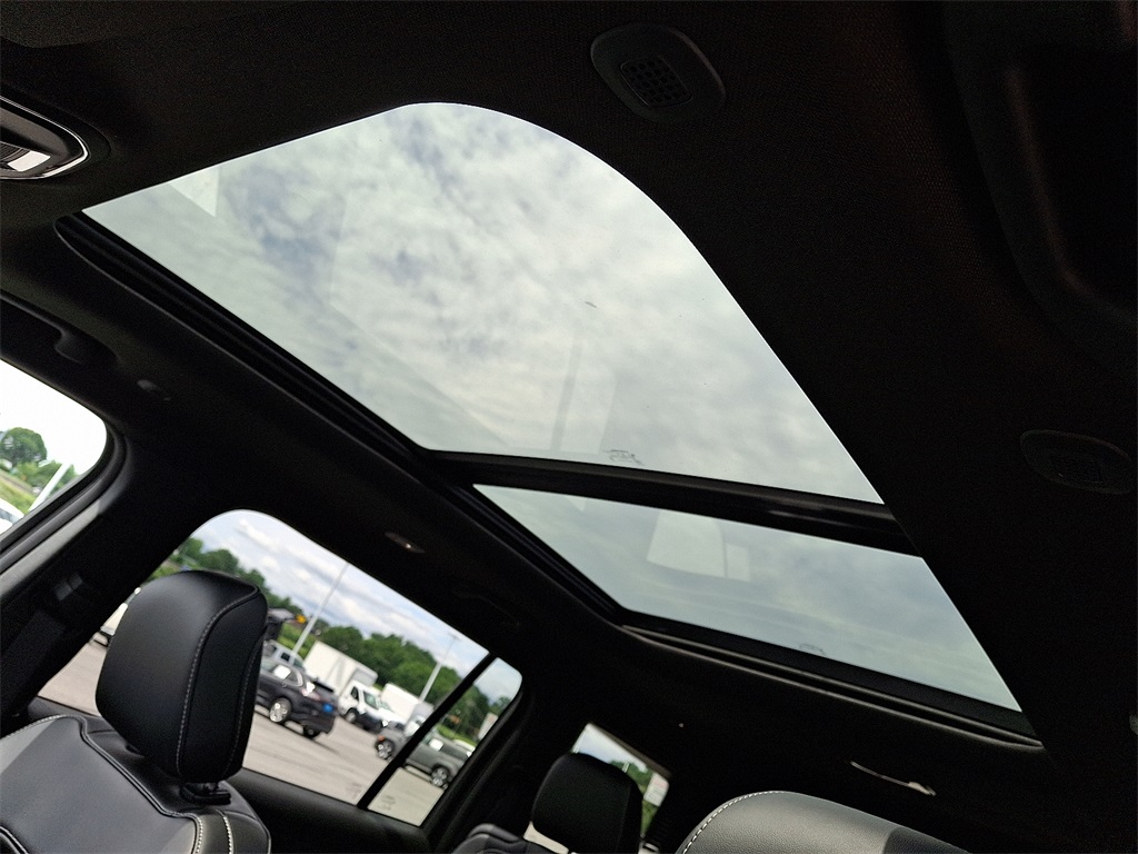 2025 Jeep Grand Cherokee L Limited - Photo 11