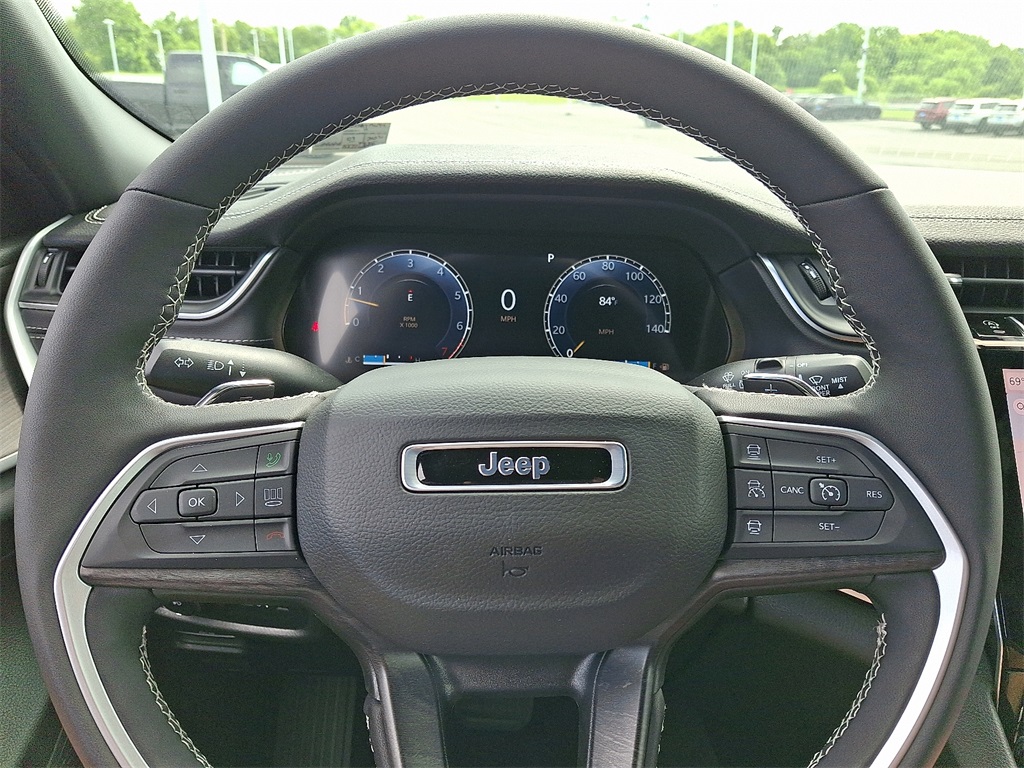 2025 Jeep Grand Cherokee L Limited - Photo 17