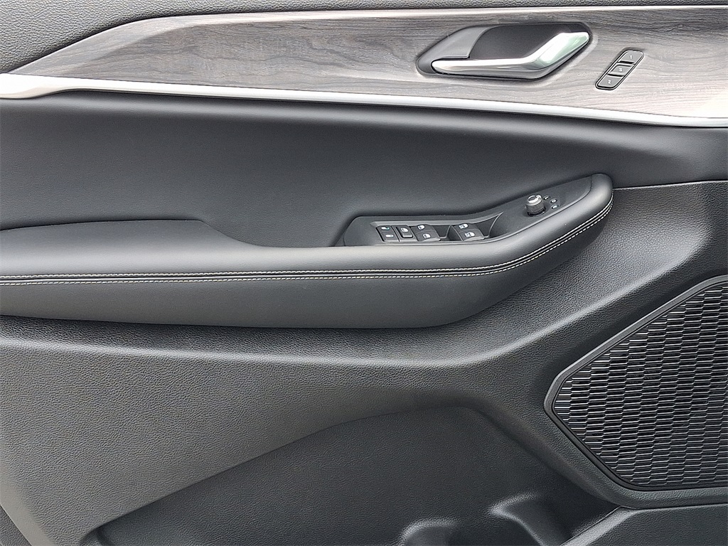 2025 Jeep Grand Cherokee L Limited - Photo 9