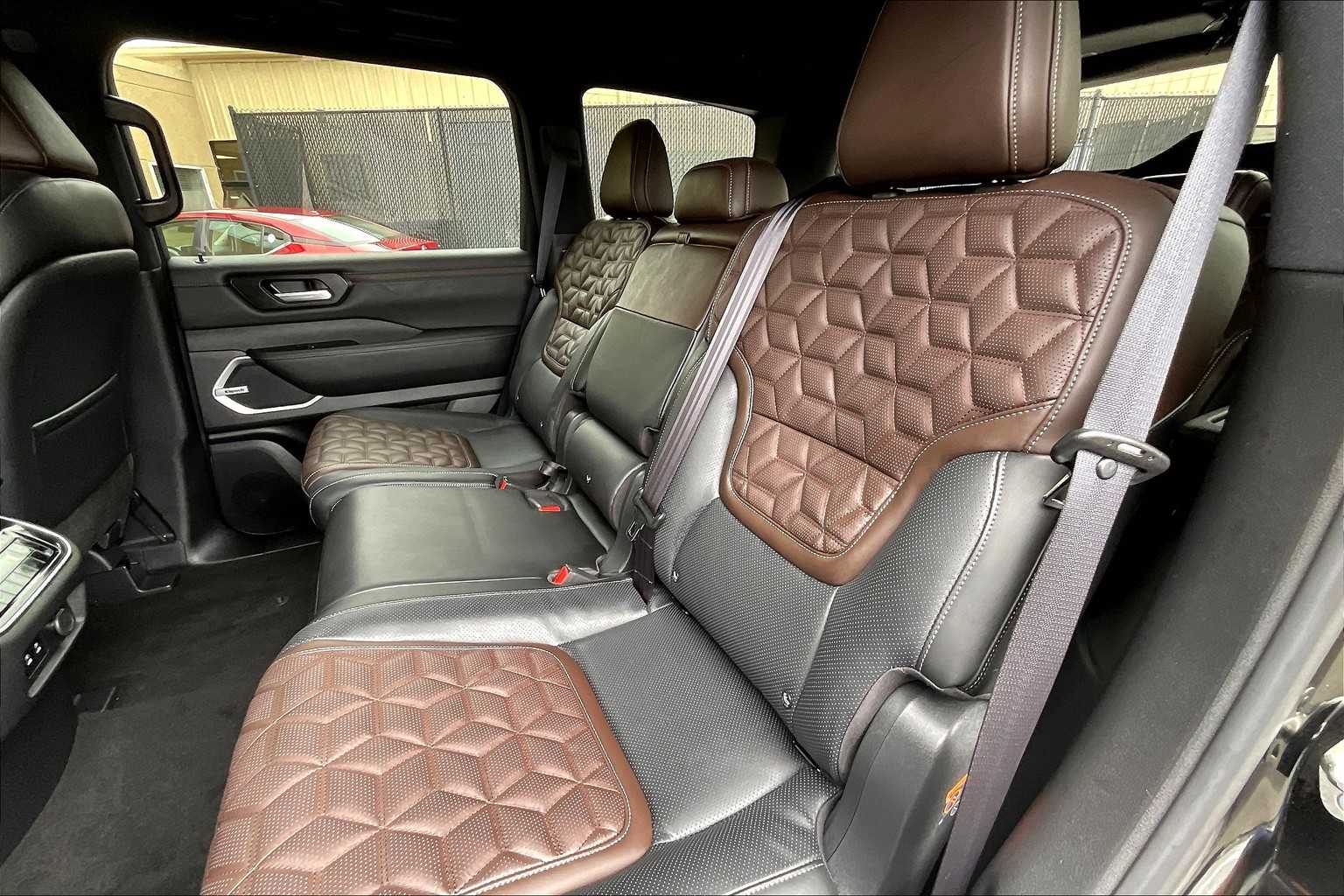 2025 Nissan Armada Platinum Reserve - Photo 15