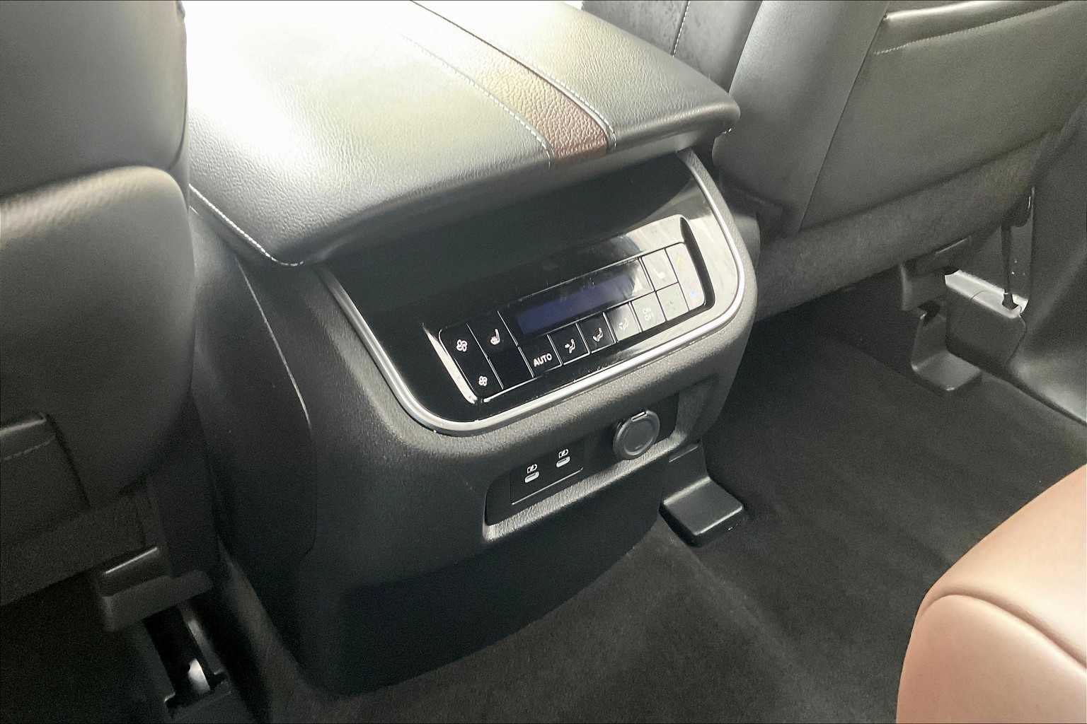2025 Nissan Armada Platinum Reserve - Photo 29