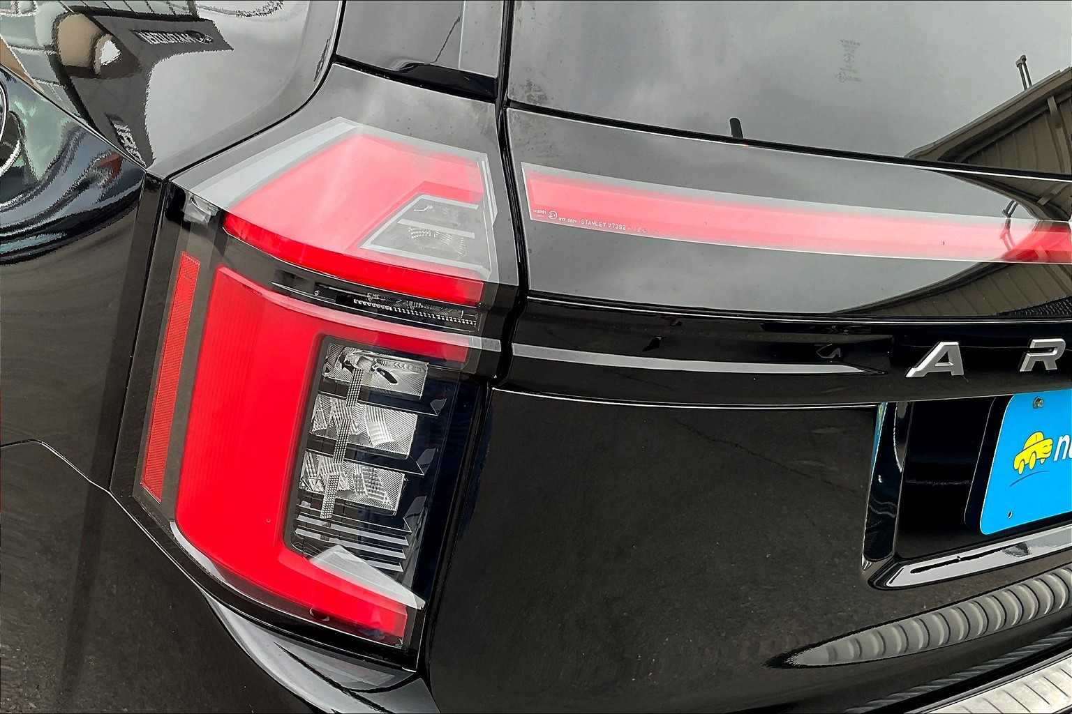 2025 Nissan Armada Platinum Reserve - Photo 35