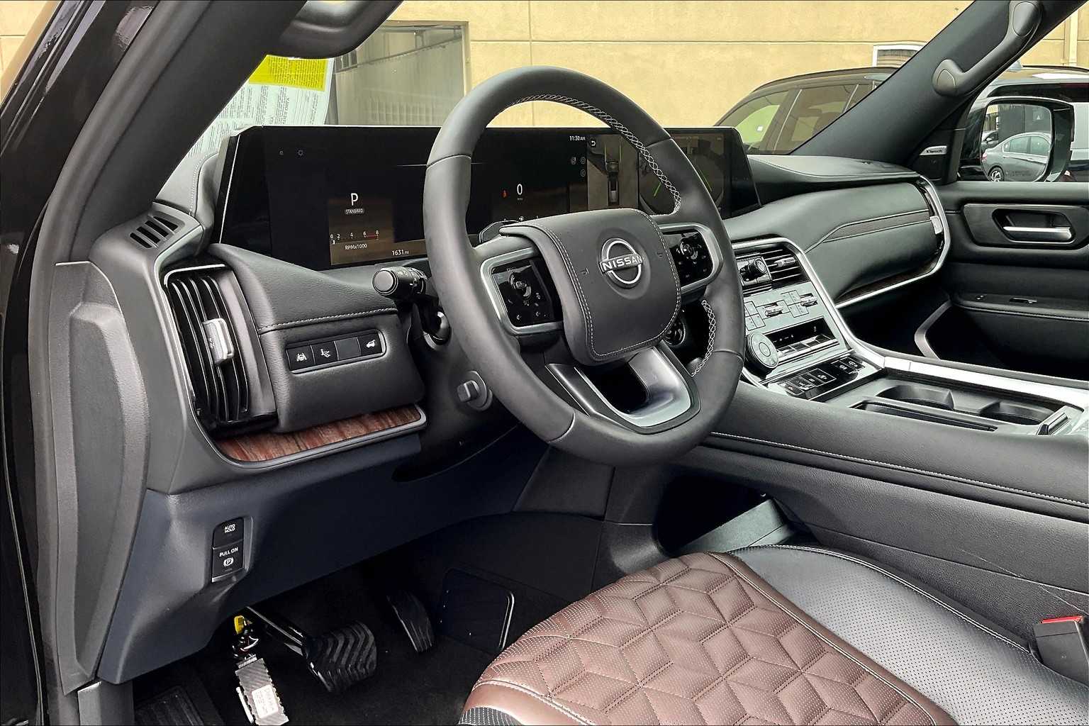 2025 Nissan Armada Platinum Reserve - Photo 8