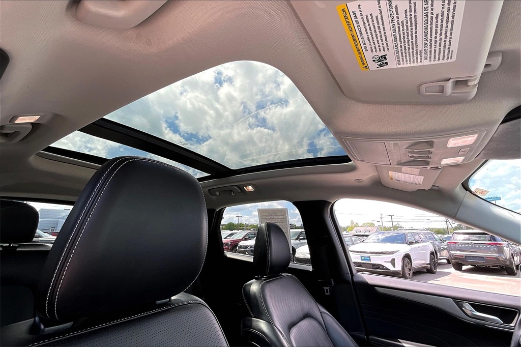 2023 Ford Escape Platinum - Photo 21