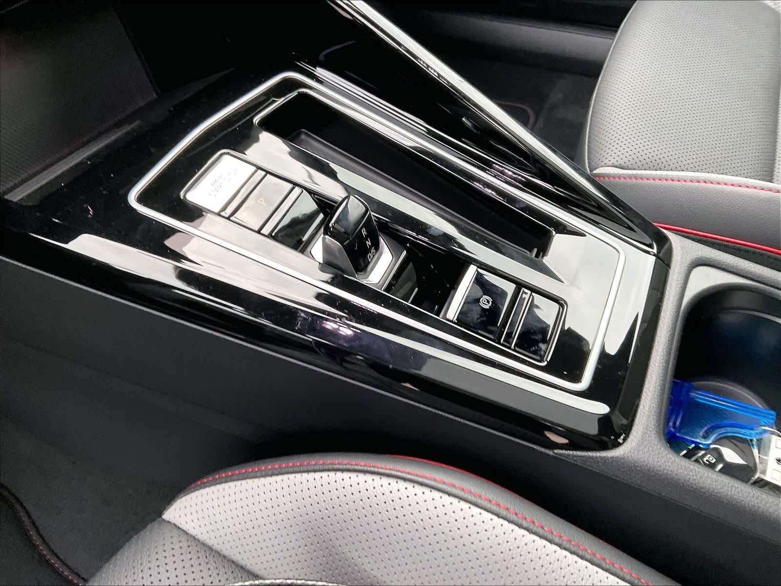 2026 Volkswagen Golf GTI SE - Photo 14