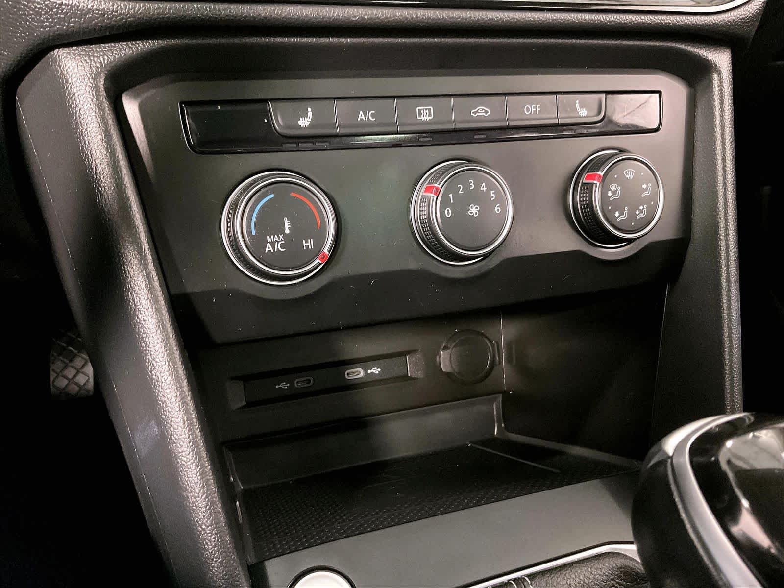 2022 Volkswagen Taos SE - Photo 26