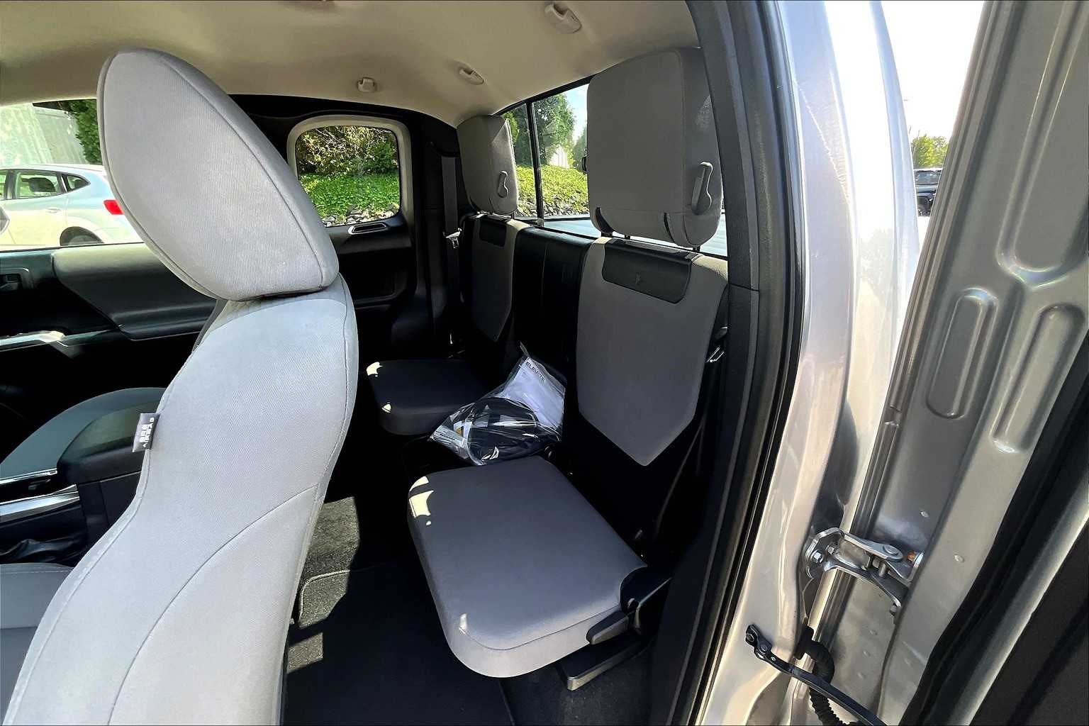 2018 Toyota Tacoma SR5 - Photo 15