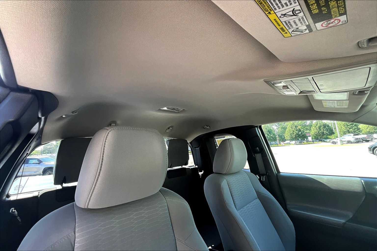 2018 Toyota Tacoma SR5 - Photo 22