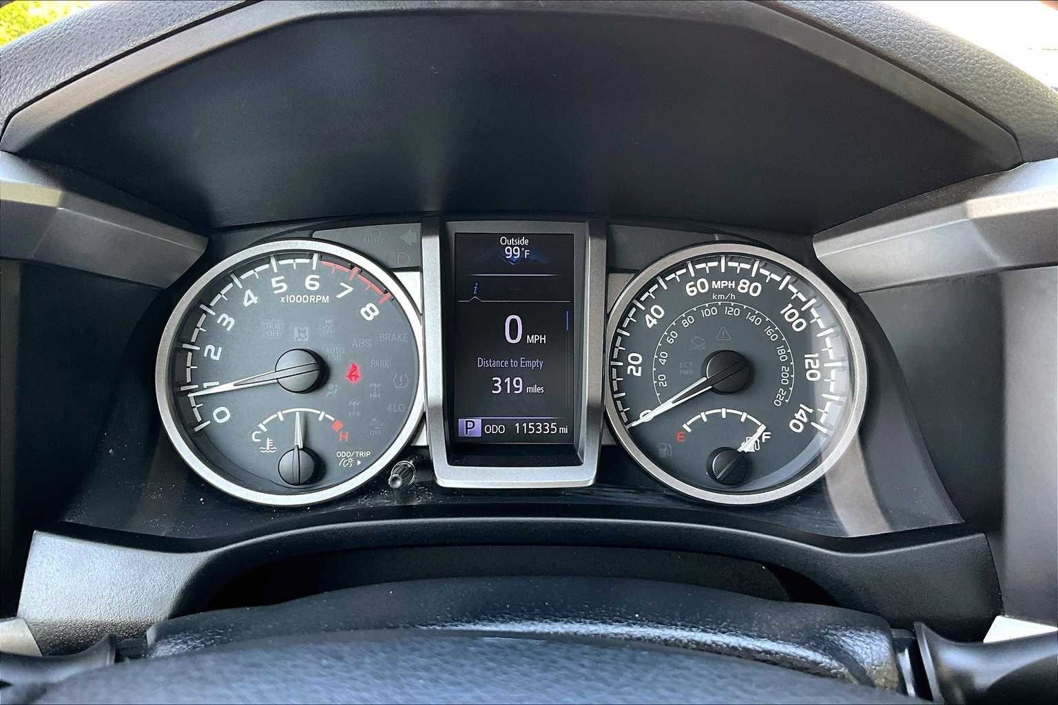 2018 Toyota Tacoma SR5 - Photo 25