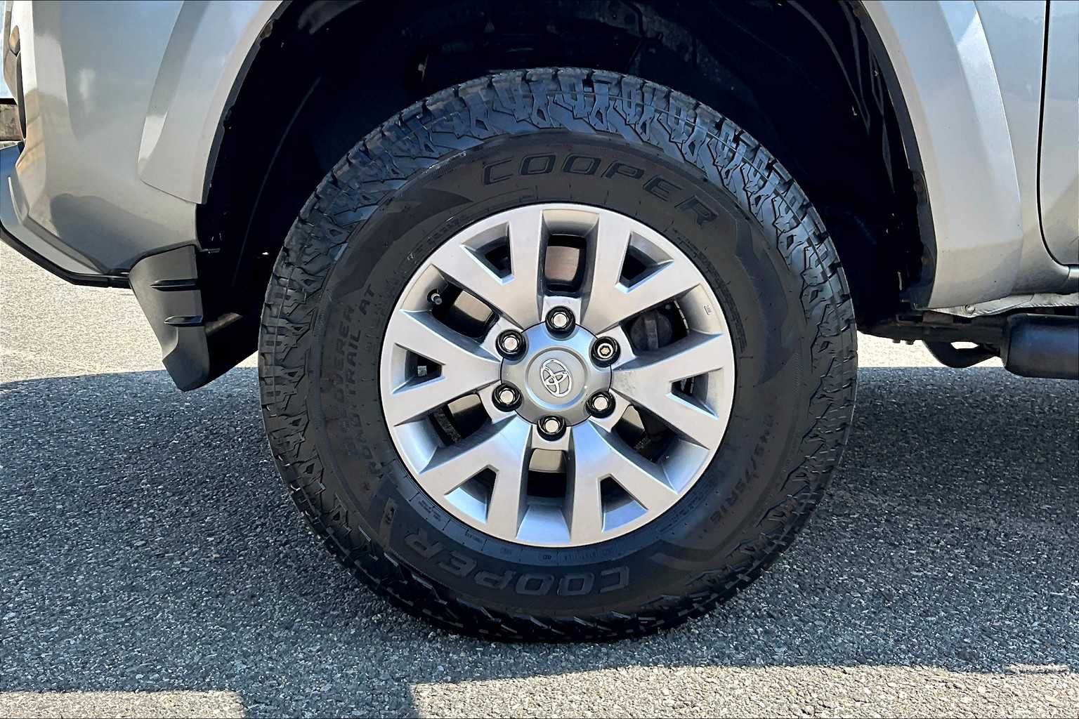 2018 Toyota Tacoma SR5 - Photo 7