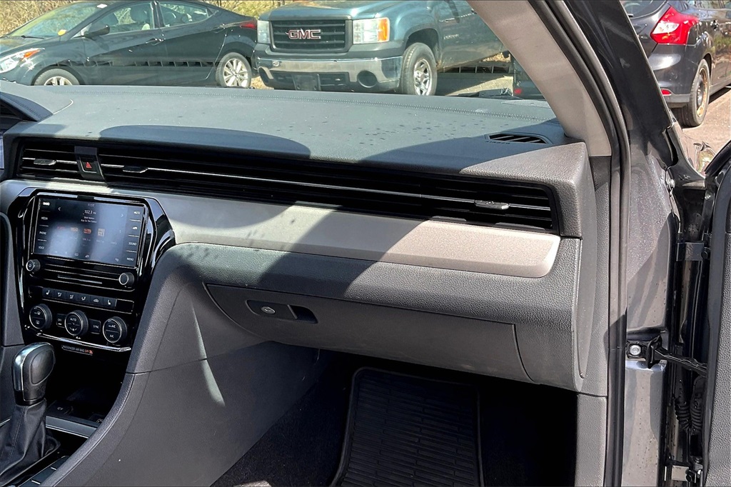2021 Volkswagen Passat 2.0T SE - Photo 12