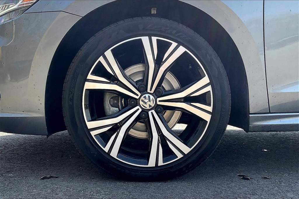 2021 Volkswagen Passat 2.0T SE - Photo 21