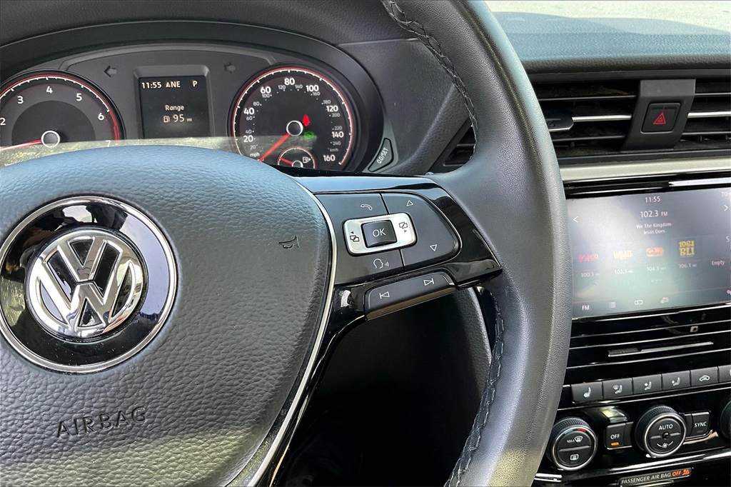 2021 Volkswagen Passat 2.0T SE - Photo 23