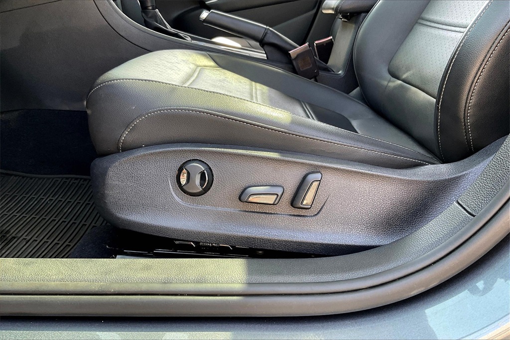 2021 Volkswagen Passat 2.0T SE - Photo 27