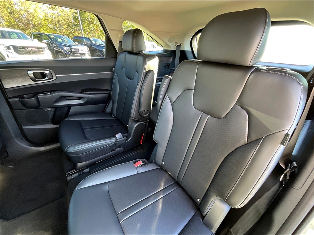 2026 Kia Sorento EX - Photo 15