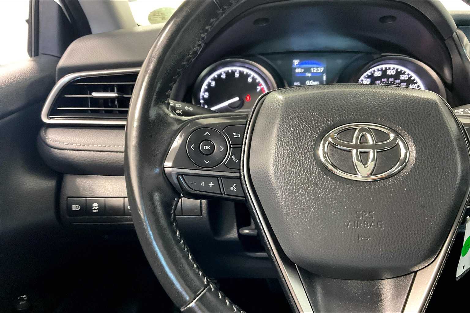 2022 Toyota Camry SE - Photo 22