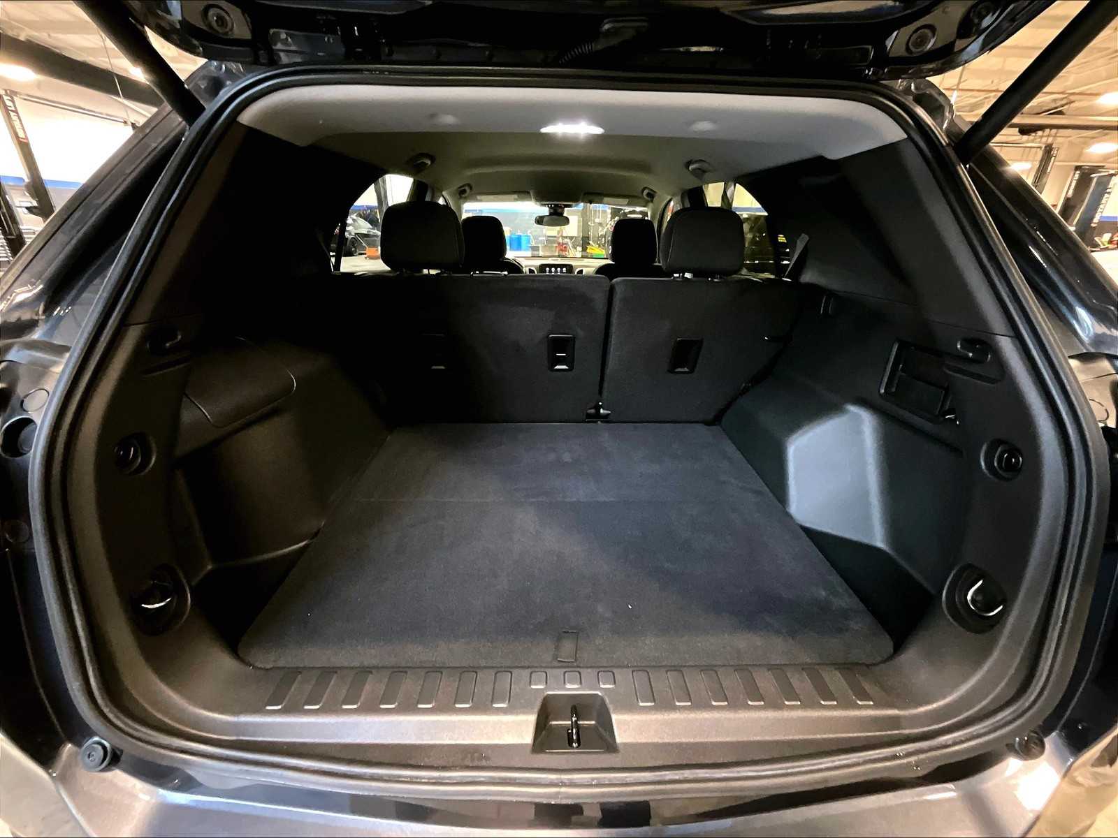 2022 Chevrolet Equinox LT - Photo 17