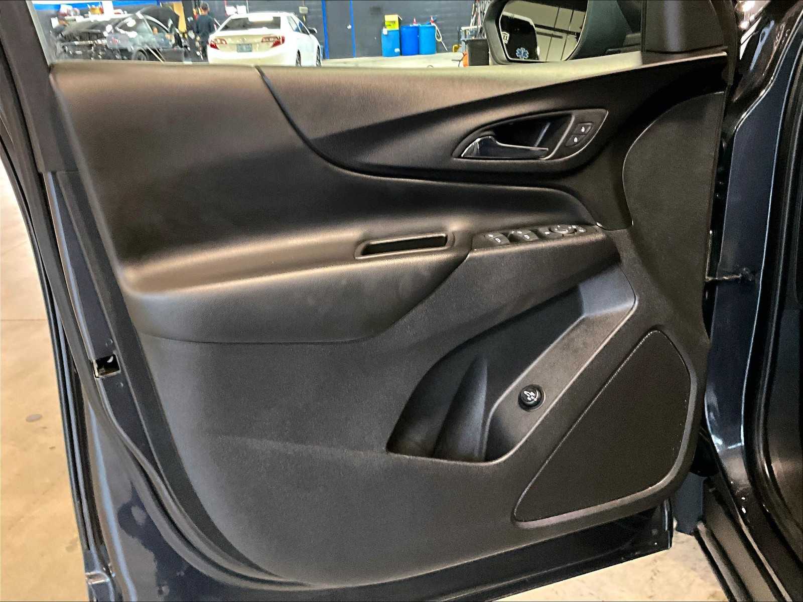 2022 Chevrolet Equinox LT - Photo 9