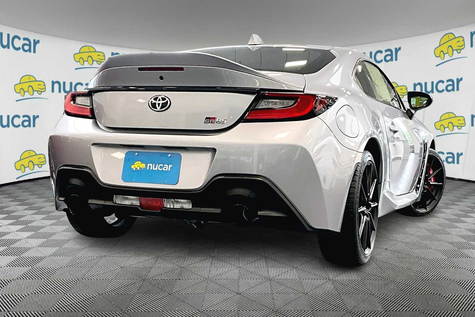2025 Toyota GR86 Premium - Photo 7