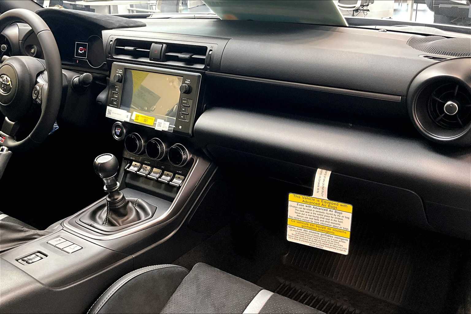 2025 Toyota GR86 Premium - Photo 10