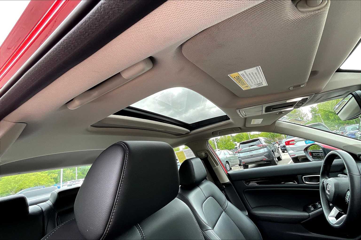 2024 Honda Civic Touring - Photo 22