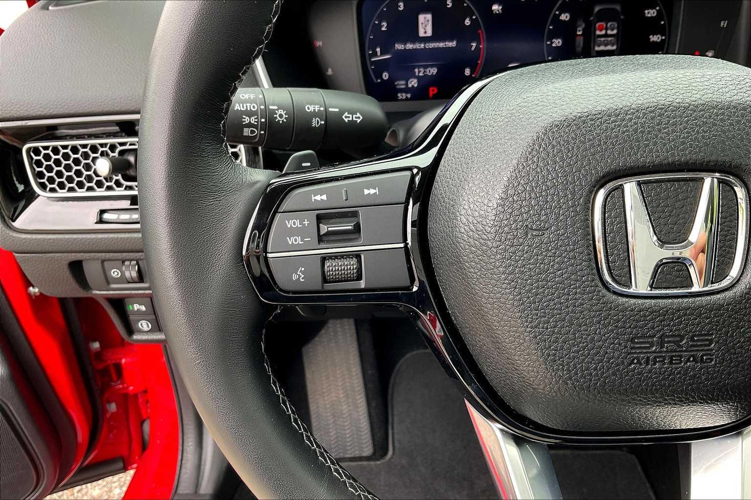 2024 Honda Civic Touring - Photo 23