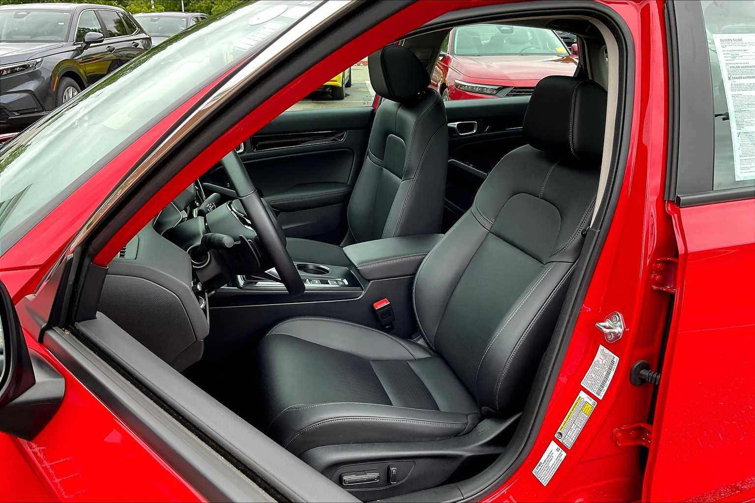 2024 Honda Civic Touring - Photo 10