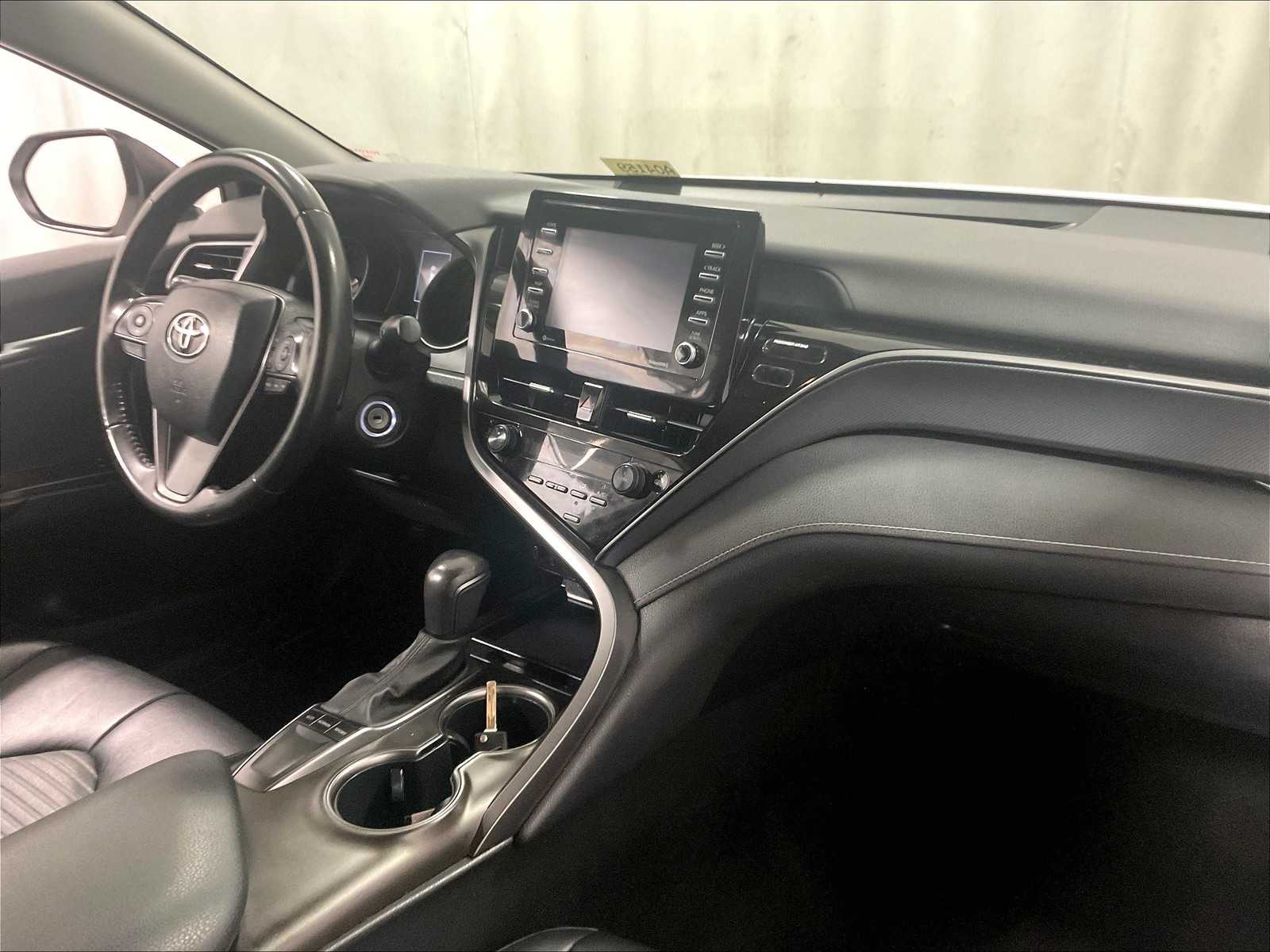 2023 Toyota Camry SE - Photo 14