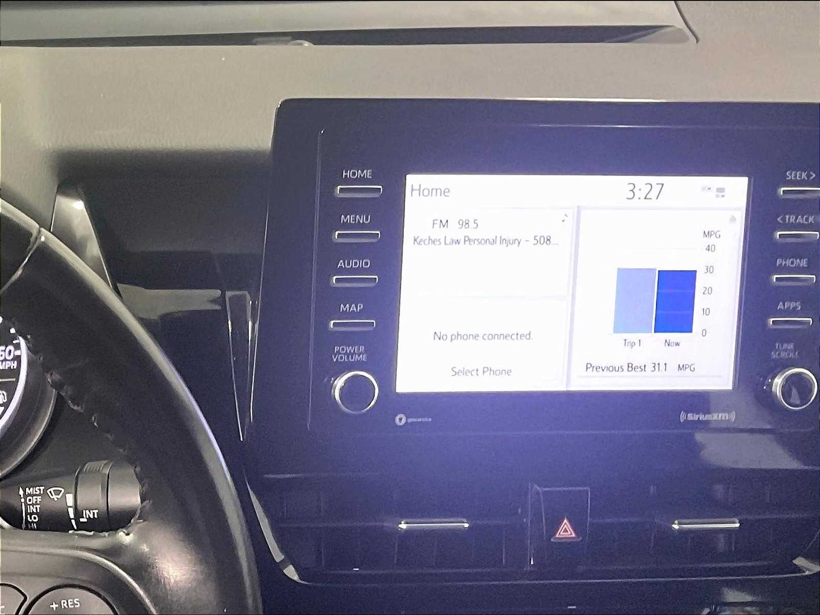 2023 Toyota Camry SE - Photo 18