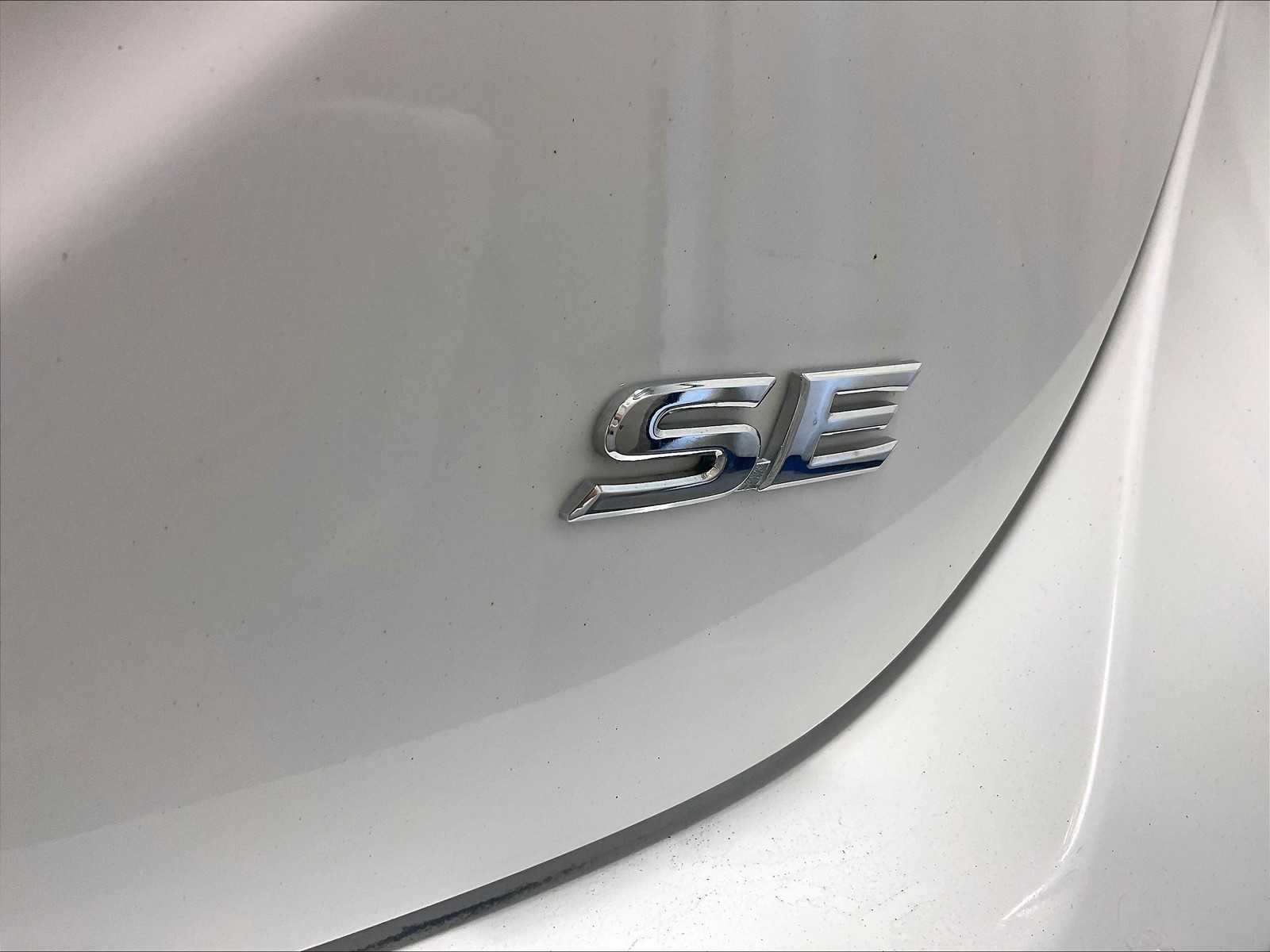 2023 Toyota Camry SE - Photo 28