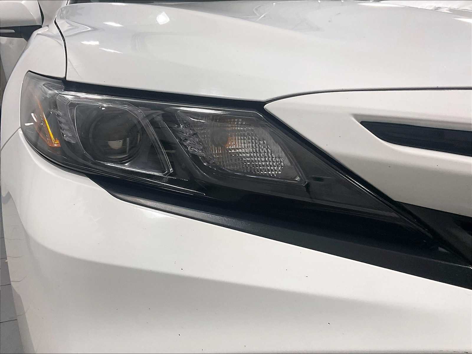 2023 Toyota Camry SE - Photo 32
