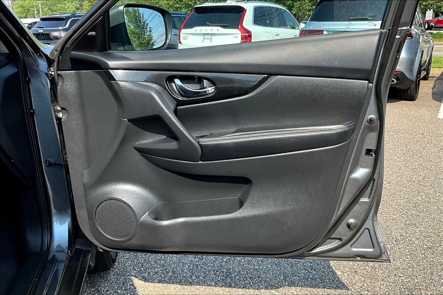 2019 Nissan Rogue SL - Photo 15