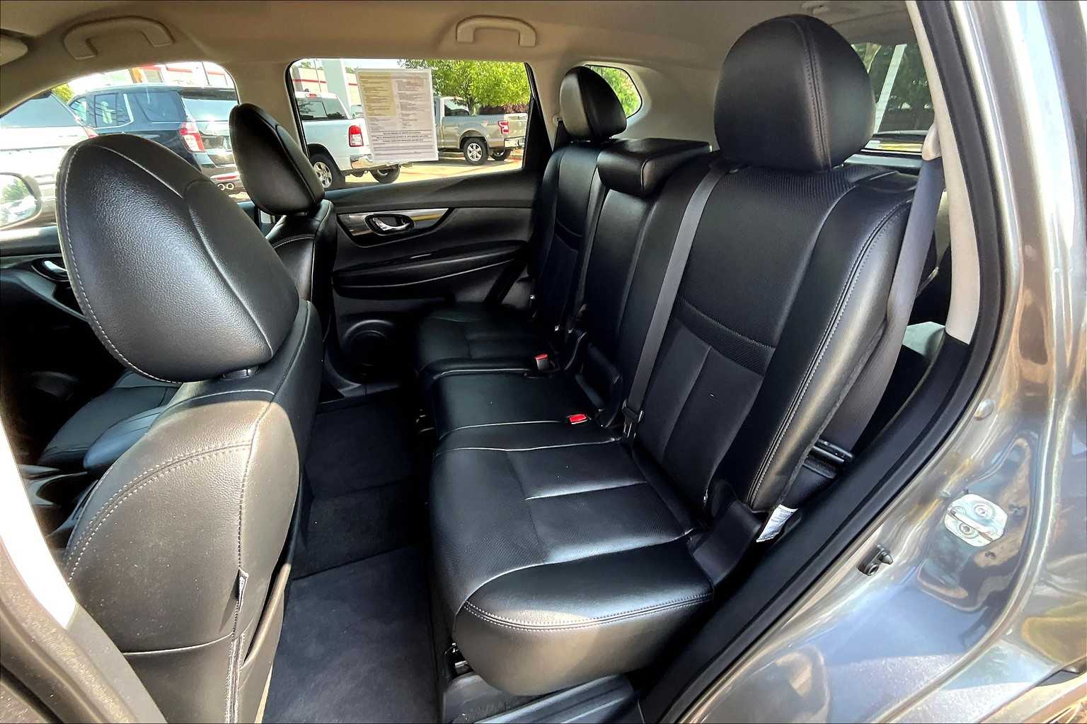 2019 Nissan Rogue SL - Photo 18
