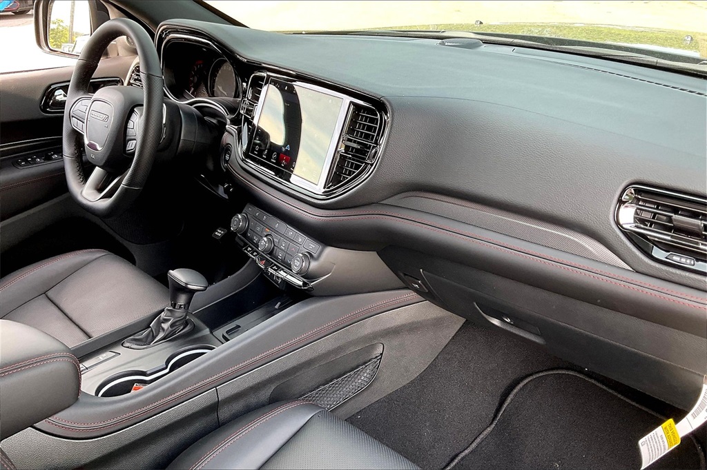 2025 Dodge Durango R/T Plus - Photo 10