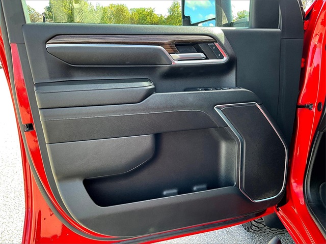 2024 Chevrolet Silverado 2500HD LT - Photo 9