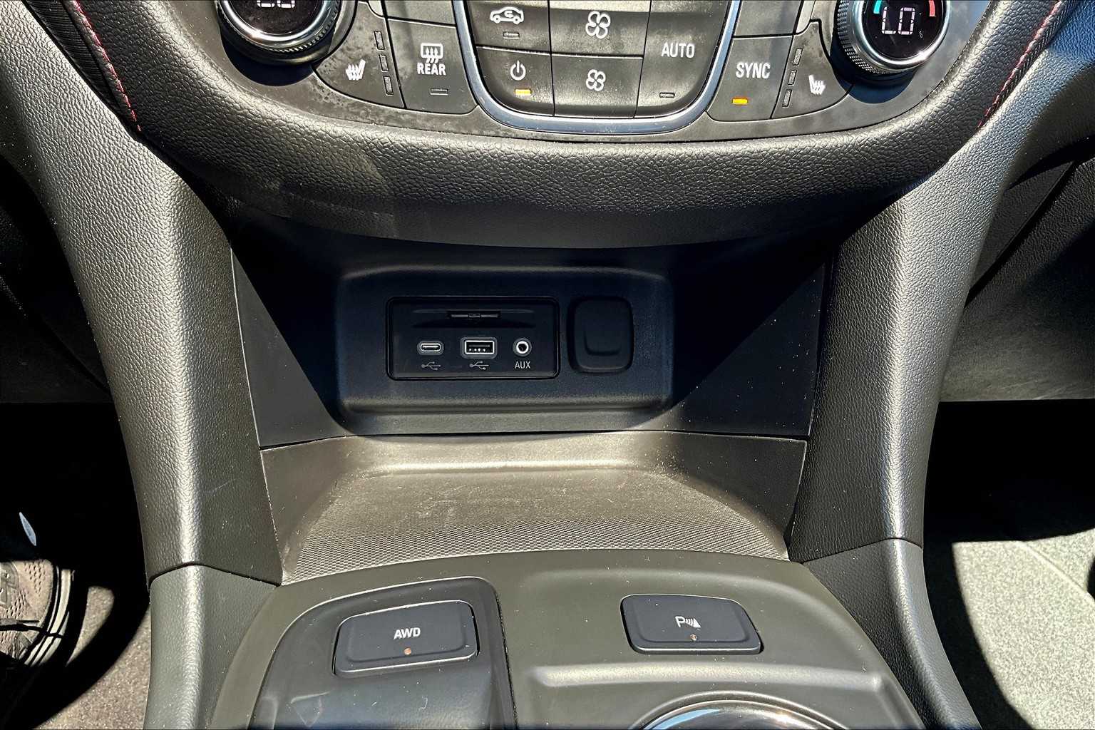 2022 Chevrolet Equinox RS - Photo 26