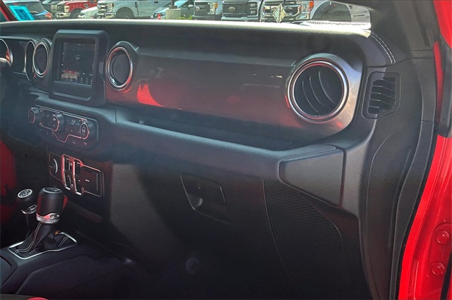 2021 Jeep Gladiator Overland - Photo 17