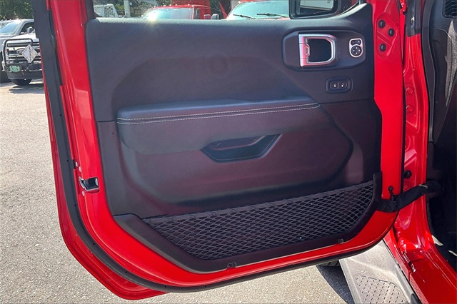 2021 Jeep Gladiator Overland - Photo 18