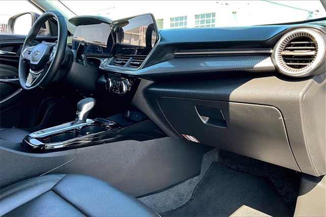 2025 Chevrolet Trax ACTIV - Photo 13