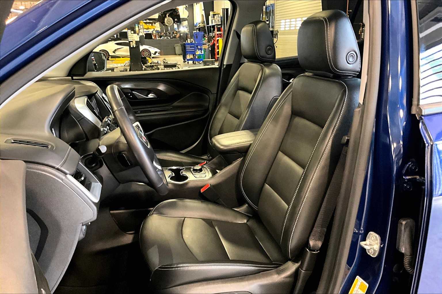 2022 GMC Terrain SLT - Photo 10