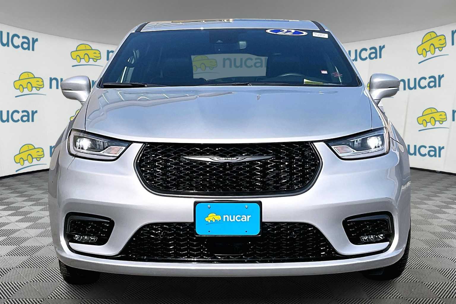2022 Chrysler Pacifica Hybrid Limited - Photo 2